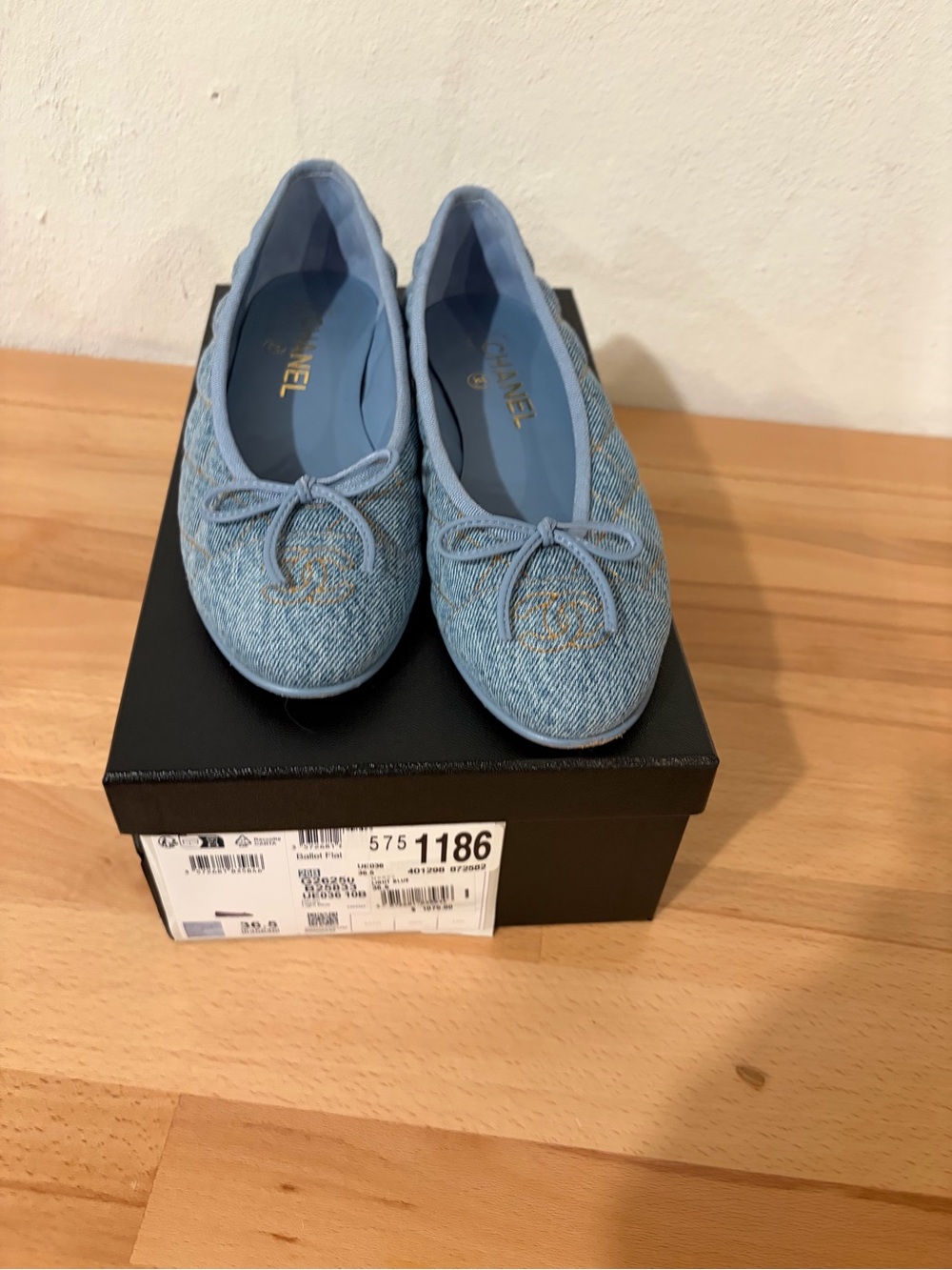 CHANEL Light Blue Denim Cap-Toe Ballet Flats with Bow